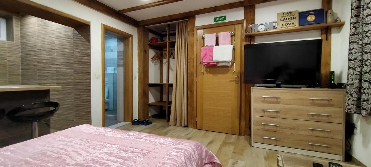 Apartments Alifakovac SJJ Eksteriør billede