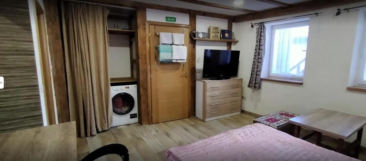 Apartments Alifakovac SJJ Eksteriør billede